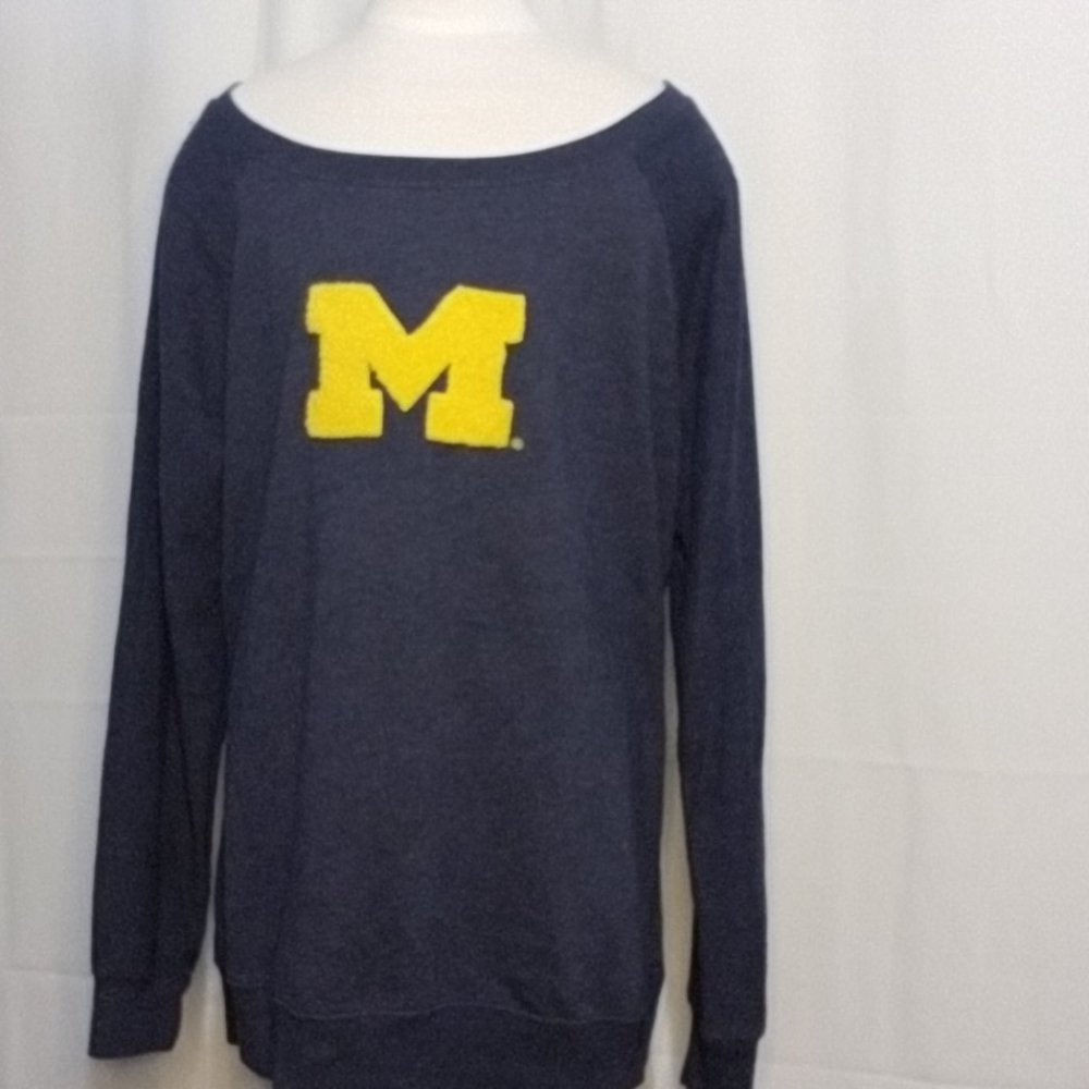 U of M ( Michigan) Sweatshirt XL